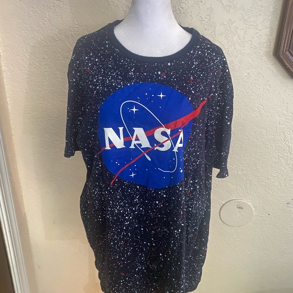 NASA Other - NASA paint speckled t-shirt